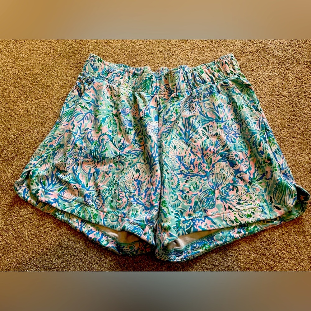 Lilly Pulitzer Women Kylar Shorts - Size Large